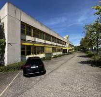 Büro in Neuss 300,00 € 40 m² - 300,00 EUR Kaltmiete, ca.  40,00 m² in Neuss (PLZ: 41469)