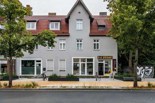 Foto - Haus zum Kaufen in Hohen Neuendorf 1.100.000,00 € 327 m²