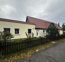 Haus zum Kaufen in Leegebruch 460.000,00 € 300 m²