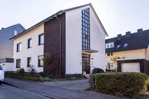 Foto - Haus zum Kaufen in Arnsberg 449.000,00 € 233.89 m²