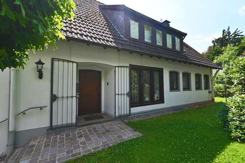 Foto - Haus zum Kaufen in Essen 995.000,00 € 230 m²