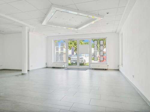 Foto - Büro in Neustadt 290,00 € 47.93 m²