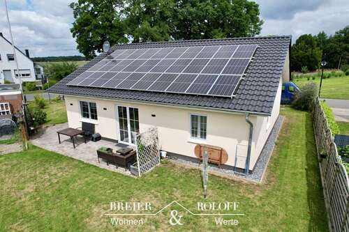 Foto - Haus zum Kaufen in Hille 400.000,00 € 112 m²