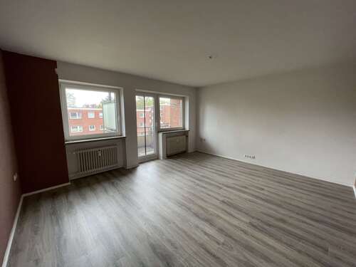 Foto - Wohnung zum Kaufen in Wilhelmshaven 99.000,00 € 80.36 m²