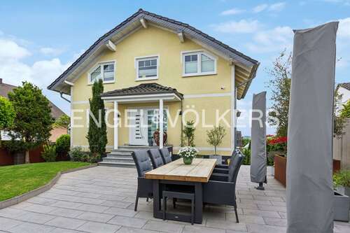 Foto - Haus zum Kaufen in Rösrath 750.000,00 € 141 m²