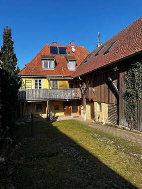 Foto - Haus zum Kaufen in Hohenaltheim 390.000,00 € 200 m²