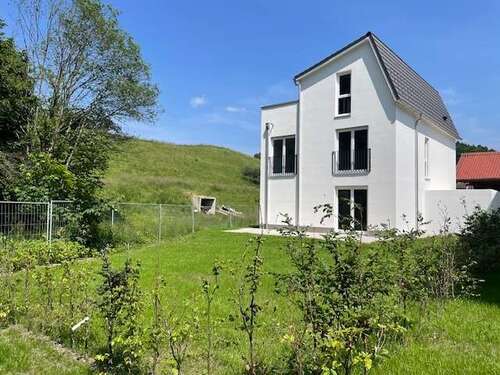 Foto - Haus zum Mieten in Traunstein 2.600,00 € 166 m²