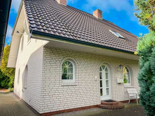 Foto - Haus zum Kaufen in Hatten 399.000,00 € 138.82 m²