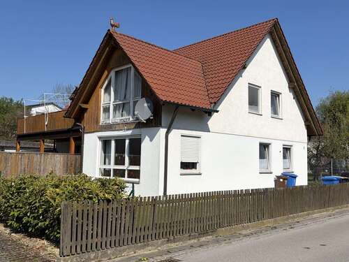 Foto - Haus zum Kaufen in Aichach Algertshausen 590.000,00 € 205 m²