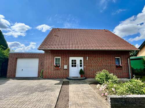 Foto - Haus zum Kaufen in Wolfsburg 415.000,00 € 123.95 m²