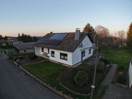 Foto - Haus zum Kaufen in Esch 384.000,00 € 228 m²