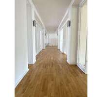 Büro in Hamburg 5.987,00 € 307 m²