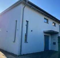 Haus zum Mieten in Hamburg 2.750,00 € 149 m²