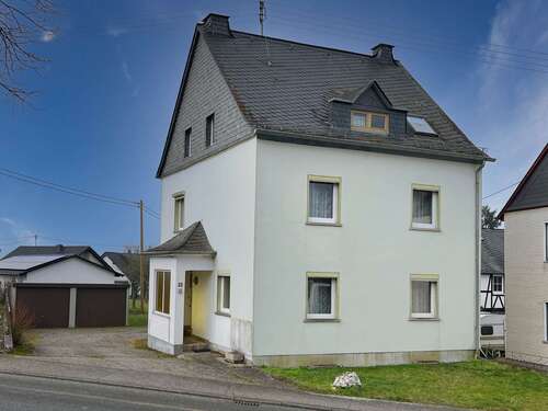 Foto - Haus zum Kaufen in Dommershausen Sabershausen 179.000,00 € 154.43 m²