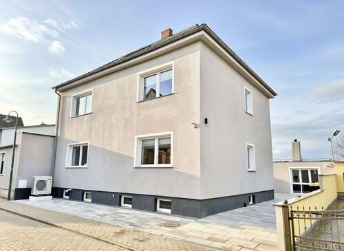 Foto - Haus zum Kaufen in Brieselang 1.250.000,00 € 340 m²