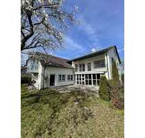 Haus zum Kaufen in Neuburg am Inn 545.000,00 € 447.45 m²