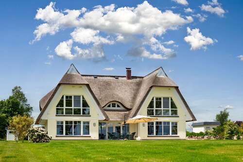 Foto - Haus zum Kaufen in Middelhagen 2.800.000,00 € 245.97 m²