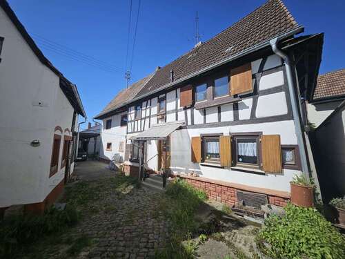 Foto - Haus zum Kaufen in Essingen 199.000,00 € 150 m²