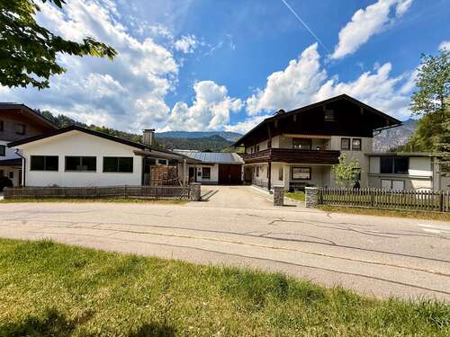 Foto - Haus zum Kaufen in Bischofswiesen 950.000,00 € 200 m²