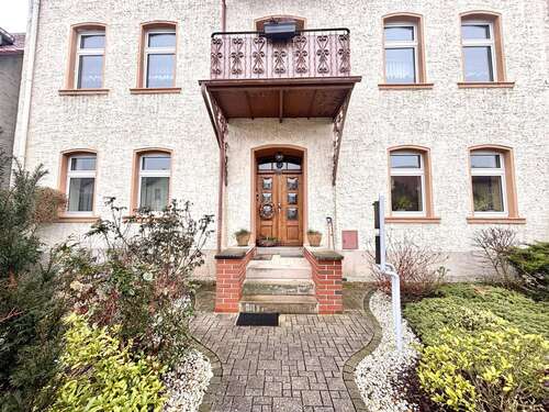 Foto - Haus zum Kaufen in Naumburg 328.000,00 € 350 m²