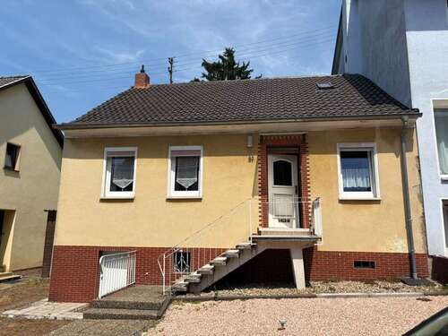 Foto - Haus zum Kaufen in Püttlingen 149.000,00 € 111 m²
