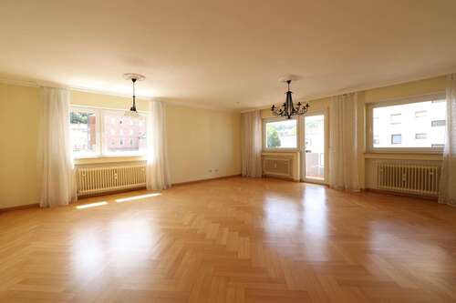 Foto - Wohnung zum Kaufen in Landstuhl 295.000,00 € 142 m²