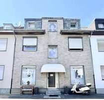 Haus zum Kaufen in Krefeld Linn 299.000,00 € 141.3 m² - Krefeld / Linn