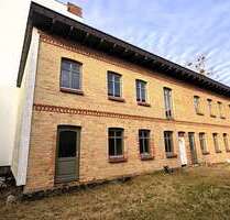 Haus zum Kaufen in Neustrelitz 400.000,00 € 424 m²