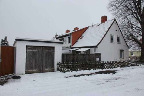 Foto - Haus zum Kaufen in Staßfurt 12.000,00 € 59 m²
