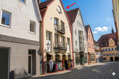 Foto - Haus zum Kaufen in Nürtingen 850.000,00 € 245 m²