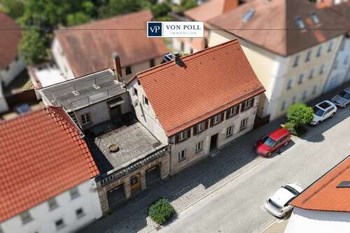 Foto - Haus zum Kaufen in Schillingsfürst 119.000,00 € 321 m²