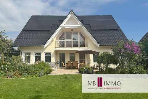 Foto - Haus zum Kaufen in Wolfsburg 675.000,00 € 257 m²