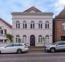 Haus zum Kaufen in Eutin 380.000,00 € 258 m²