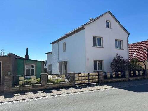 Foto - Haus zum Kaufen in Hermsdorf 185.000,00 € 160 m²