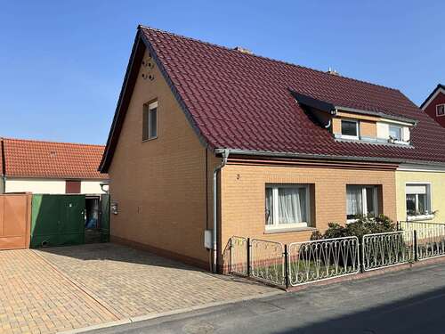 Foto - Haus zum Kaufen in Schönborn 89.000,00 € 95 m²