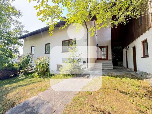 Foto - Haus zum Kaufen in Aidenbach 242.000,00 € 202.66 m²