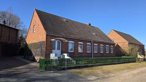 Foto - Haus zum Kaufen in Ganzlin 160.000,00 € 120 m²