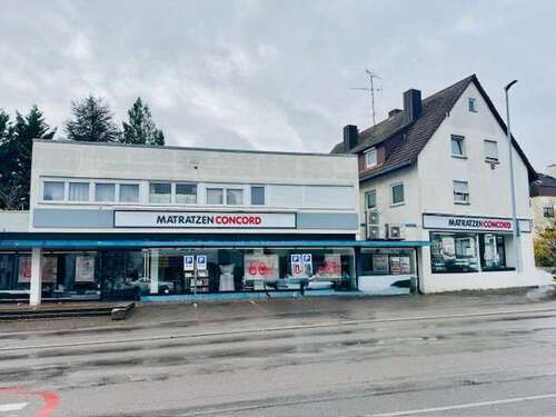 Foto - Haus zum Kaufen in Leonberg 1.350.000,00 € 325.06 m²