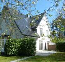 Haus zum Mieten in Hamburg 3.100,00 € 151 m²