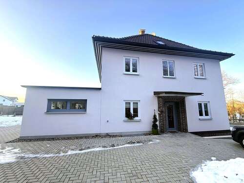 Foto - Haus zum Kaufen in Hildburghausen 398.000,00 € 162 m²