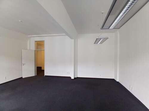 Foto - Büro in Leipzig 661,00 € 33 m² - 661,00&nbsp;EUR Kaltmiete, ca.&nbsp; 33,00&nbsp;m&sup2;