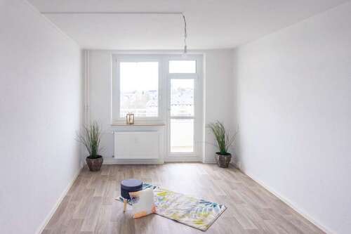 Foto - Wohnung zum Mieten in Chemnitz 420,00 € 70.9 m²