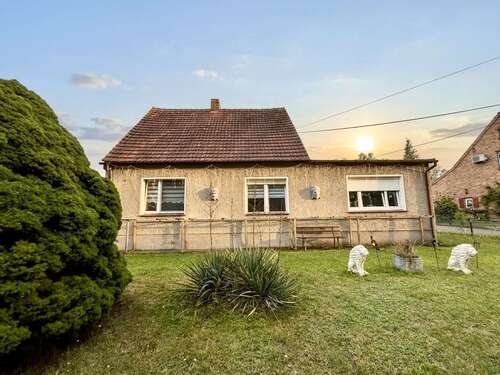 Foto - Haus zum Kaufen in Felixsee 84.000,00 € 155 m²