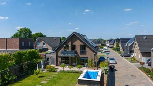 Foto - Haus zum Kaufen in Weeze 749.000,00 € 166 m²