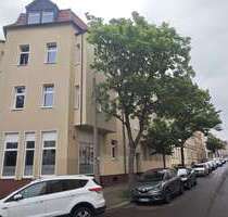 Wohnung zum Mieten in Halle 400,00 € 52.77 m²
