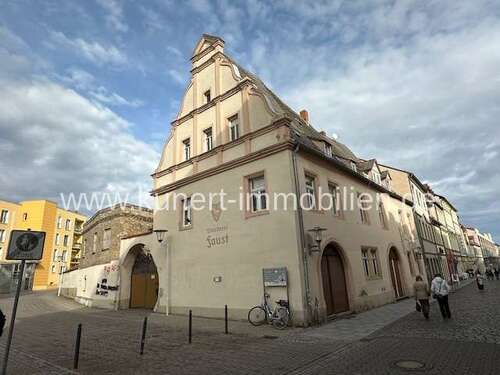 Foto - Haus zum Kaufen in Merseburg 330.000,00 € 520 m²