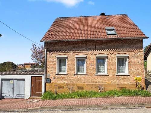 Foto - Haus zum Kaufen in Ahlsdorf 58.500,00 € 129.94 m²