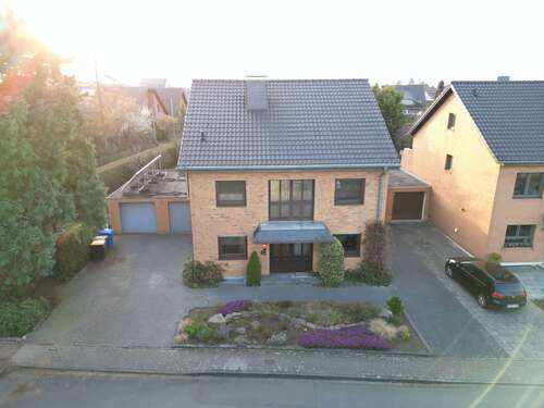 Foto - Haus zum Kaufen in Erftstadt 749.000,00 € 200 m²