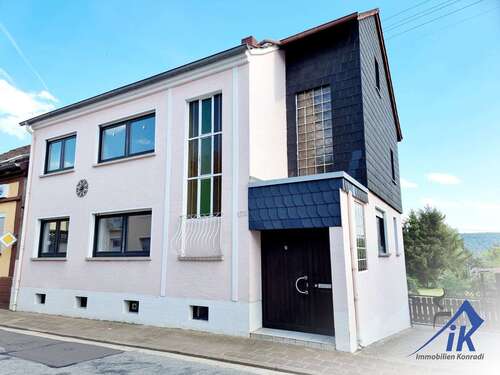 Foto - Haus zum Kaufen in Hütschenhausen 389.000,00 € 207.77 m²