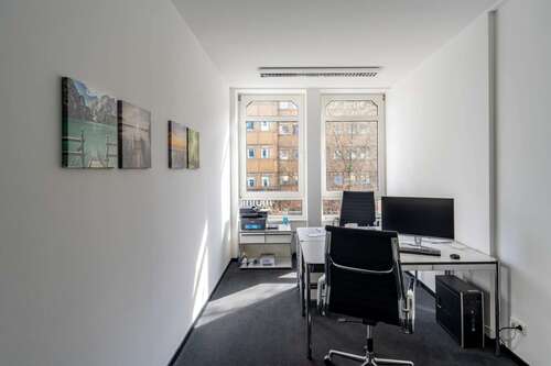 Foto - Büro in Köln 1.100,00 € 20 m² - 1.100,00&nbsp;EUR Kaltmiete, ca.&nbsp; 20,00&nbsp;m&sup2;